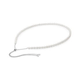 Silver necklace with pearls