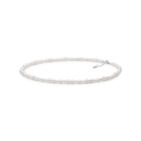 Silver necklace with pearls