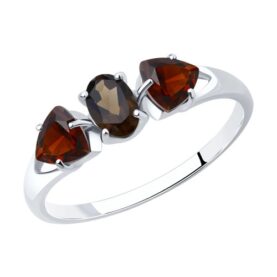 Silver ring with garnet