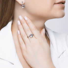 Silver ring with syntheitc stones