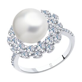 Silver ring with pearls and synthetic stones