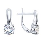 Silver earrings with zirconia