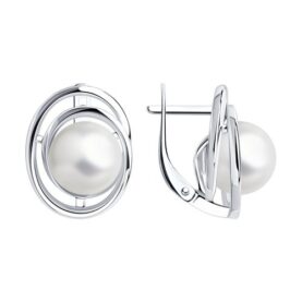 Silver earrings with pearls