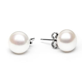 Silver earrings with pearls