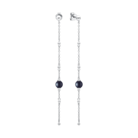 Silver earrings with pearls